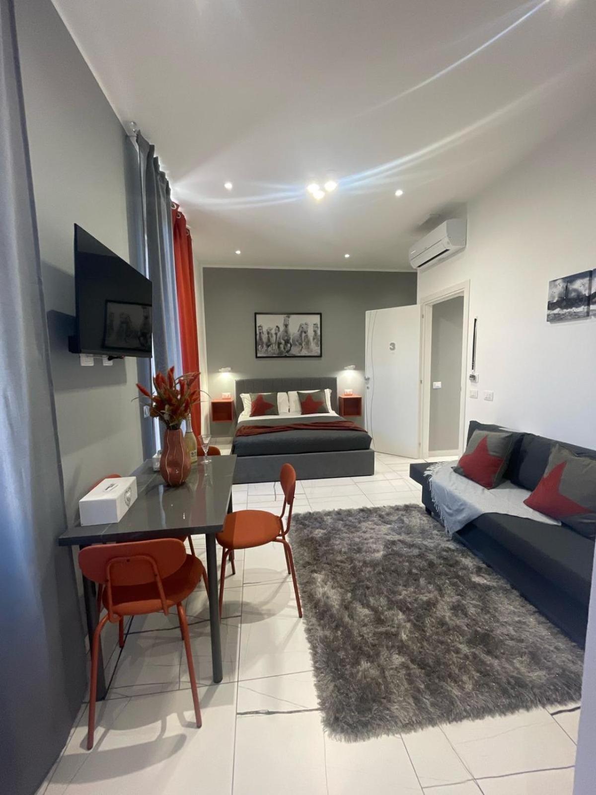 Laura Rooms La Spezia Exterior photo