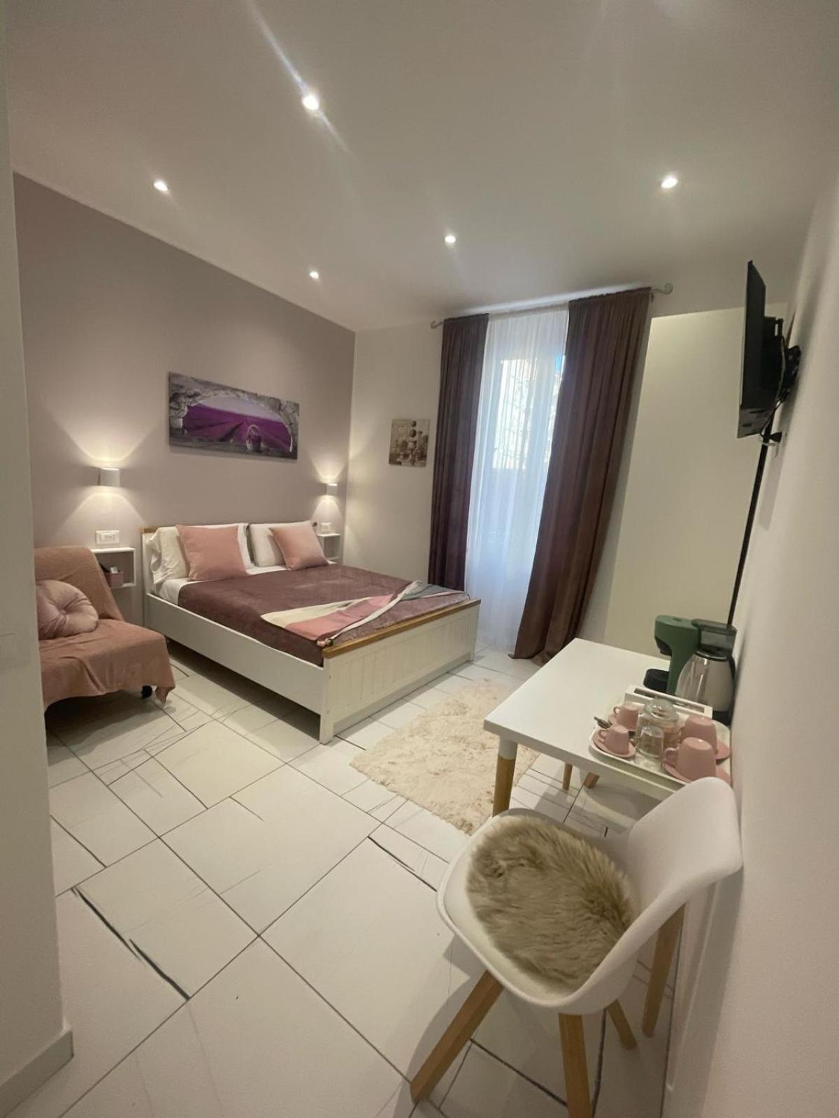 Laura Rooms La Spezia Exterior photo